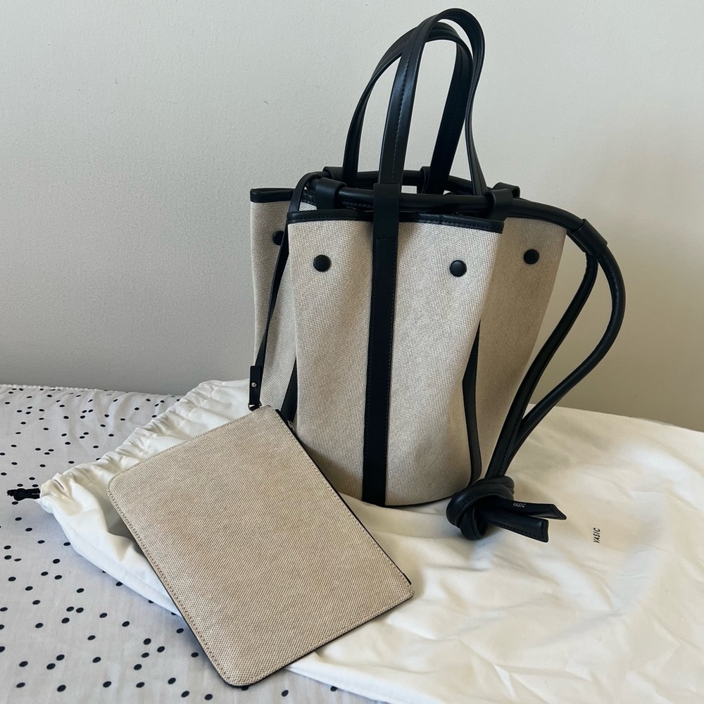 VASIC New York Canvas Bucket Bag Large with Dust bag